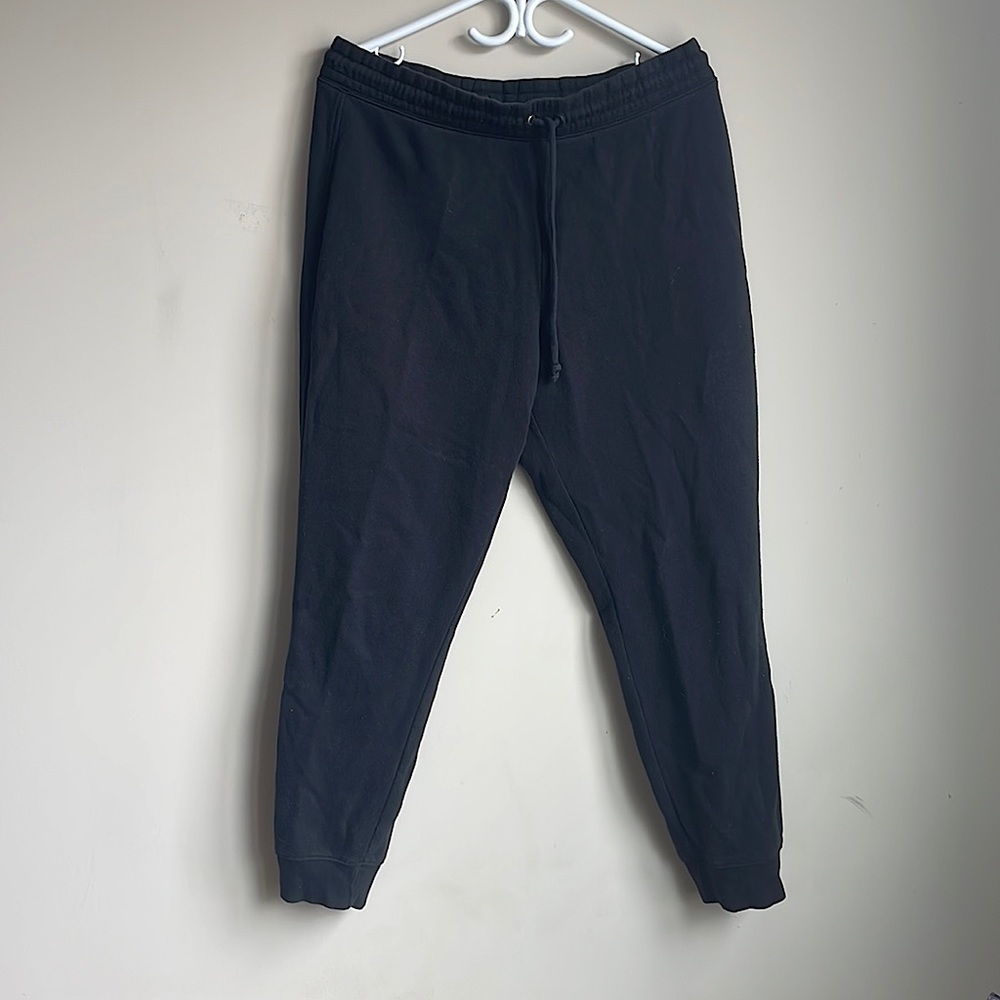 Black sweatpants